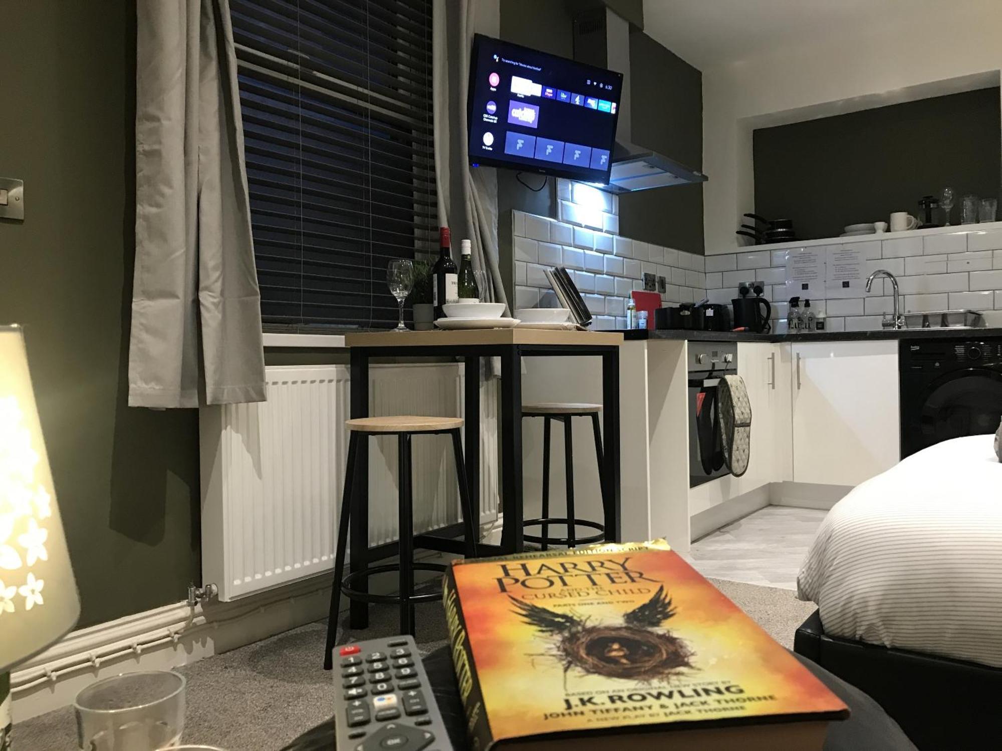 Contemporary 1 Bed Studio For Comfy Stay In Wigan Exterior foto